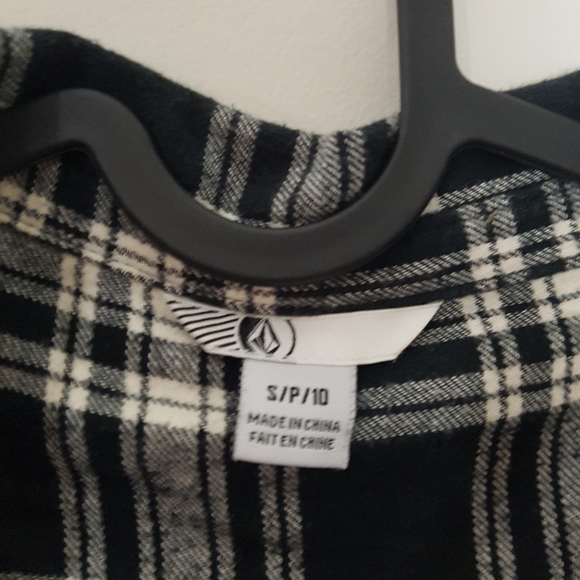 Volcom flannel - Picture 3 of 3